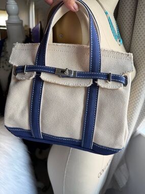 Sunwin Madaket Small Classic Pacific Blue Canvas Tote Bag with Silver Hardware